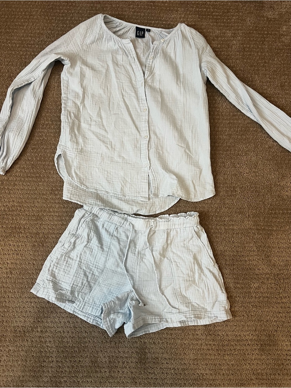 Gap Women’s Crinkle Button Down Shirt and Shorts Set